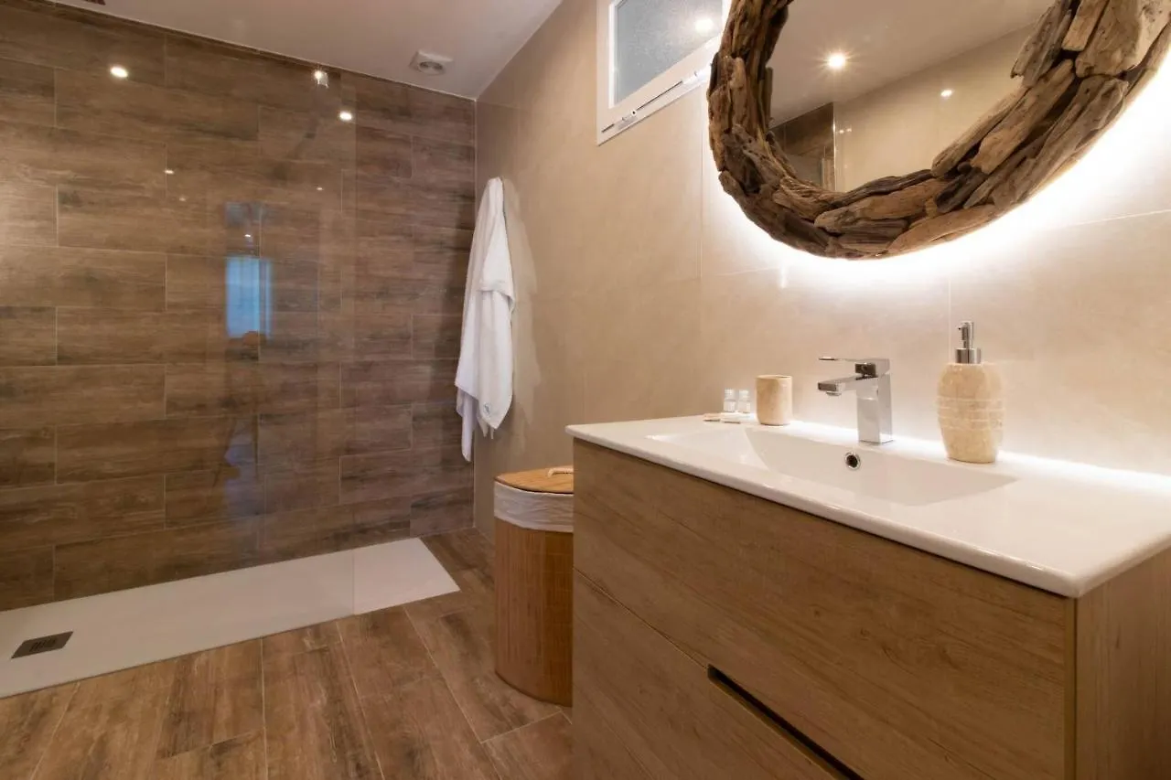 Guest house Room In Guest Room - Private Room In The Fishing Port Of Marbella