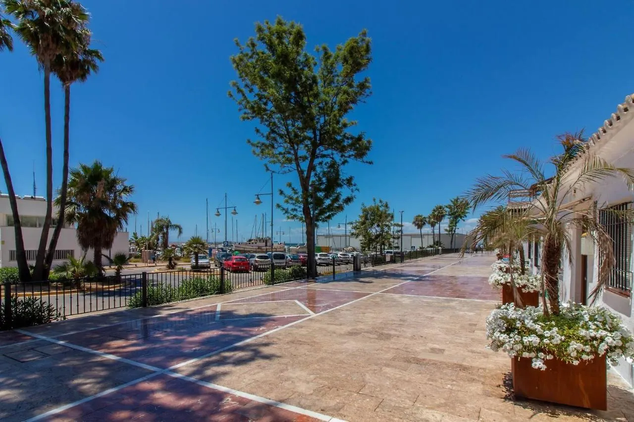 Guest house Room In Guest Room - Private Room In The Fishing Port Of Marbella Spain