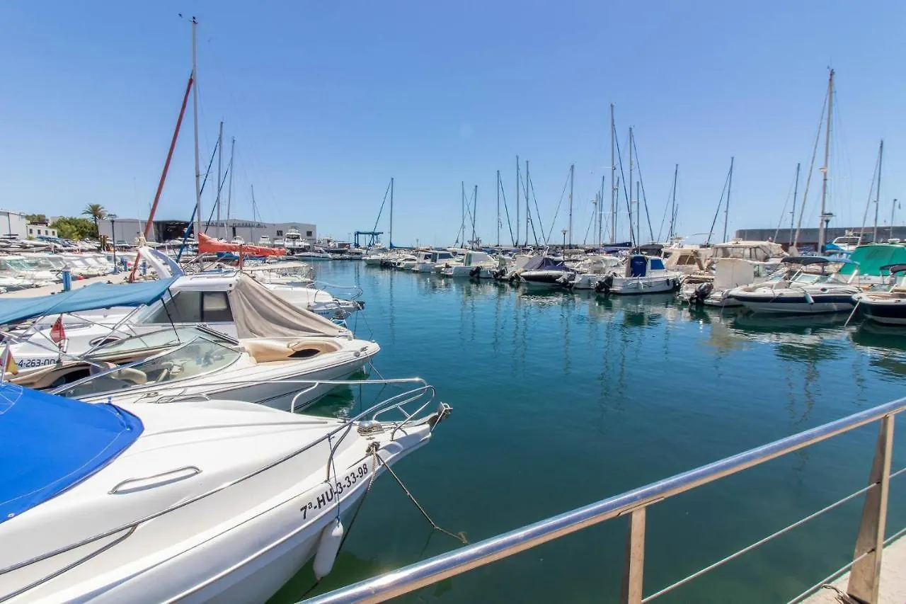 Room In Guest Room - Private Room In The Fishing Port Of Marbella